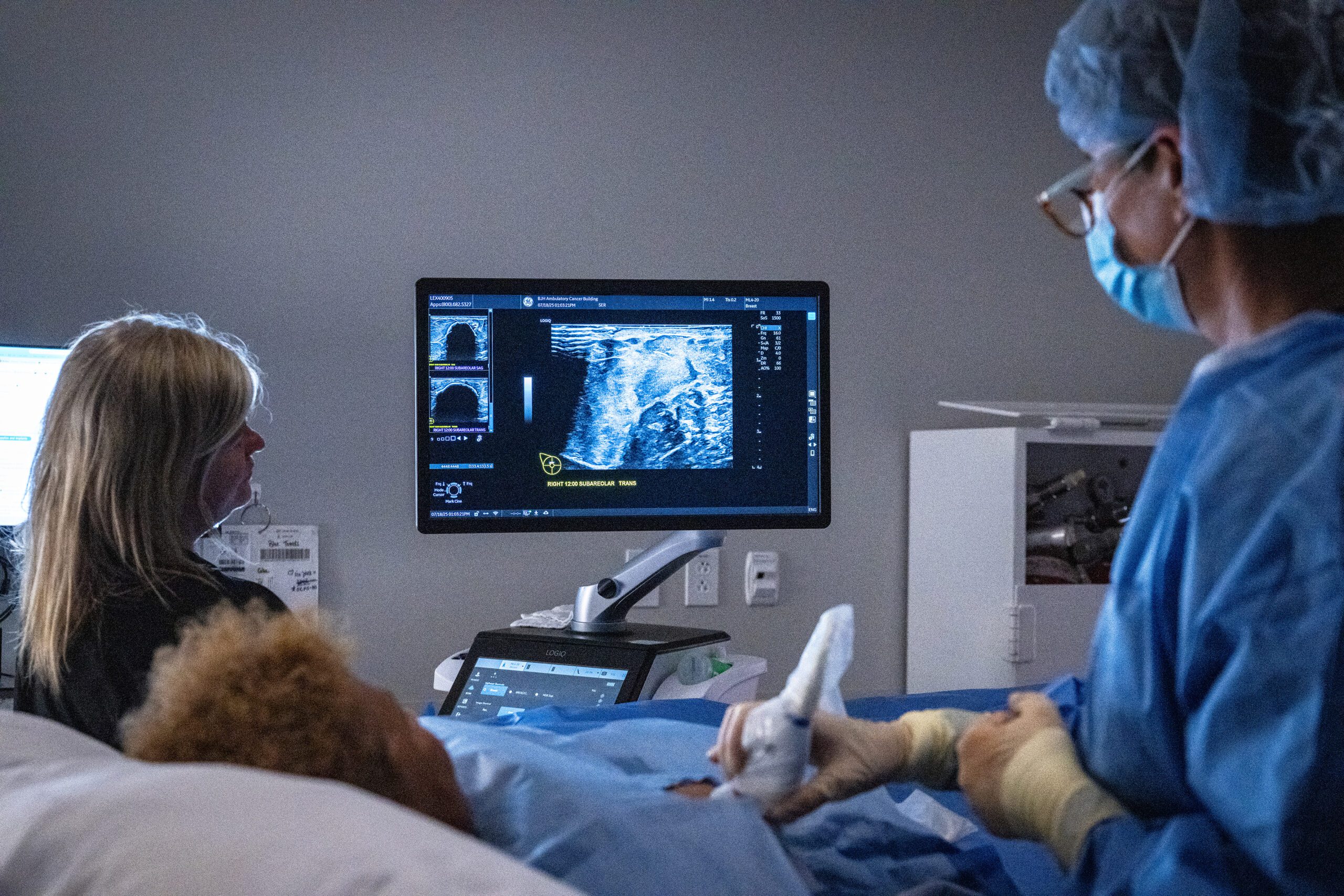 Cryoablation procedure to remove breast tumor at Barnes Jewish Hospital.